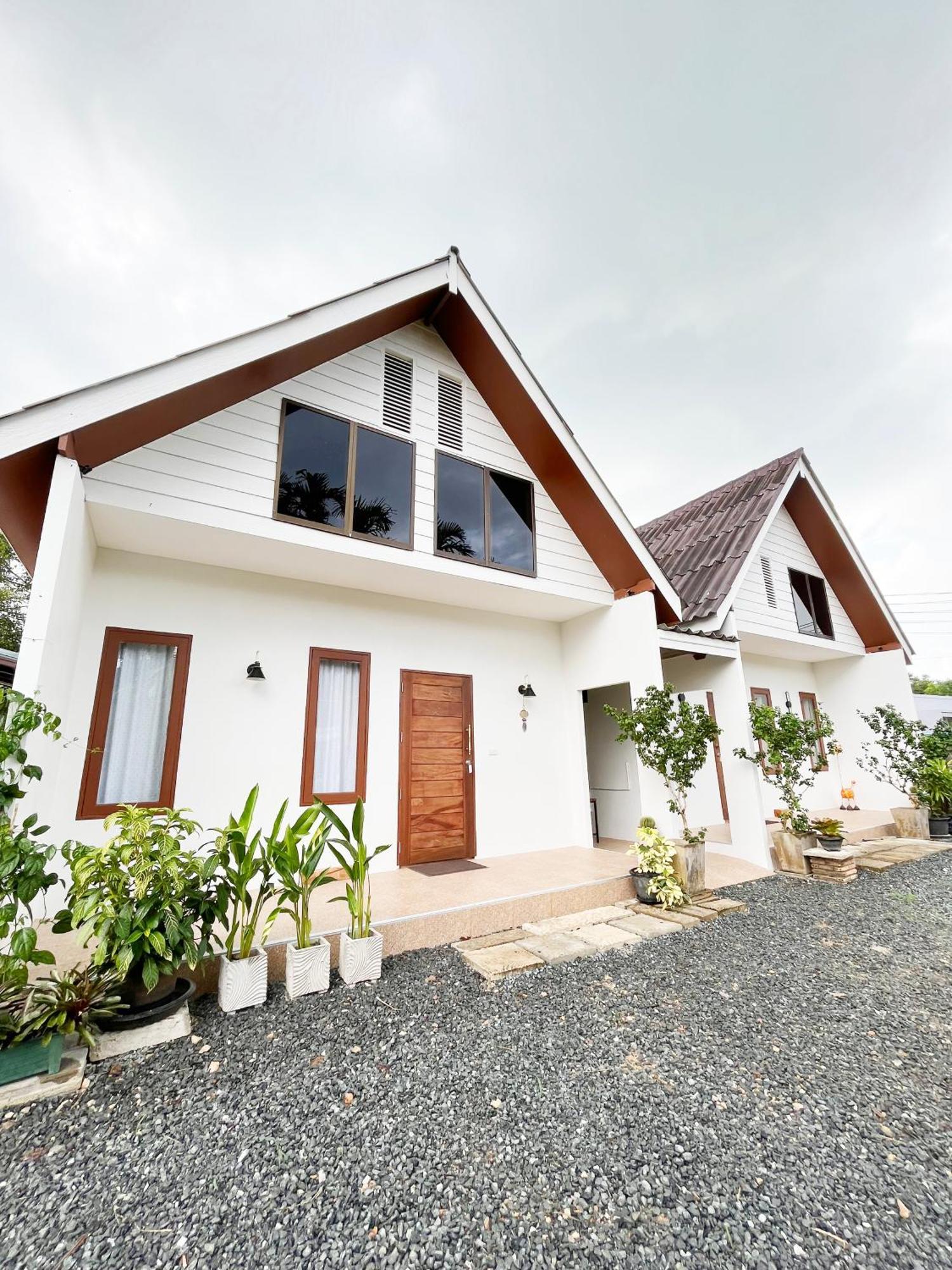 ครูหนูบ้านพัก แหลมงอบ Krunou Baanpak Trat Exterior photo