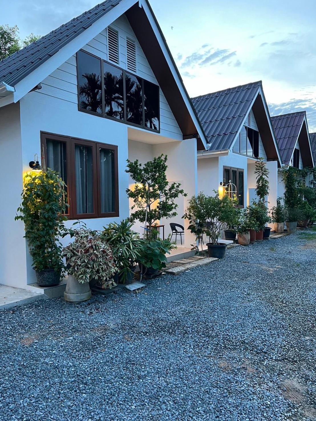 ครูหนูบ้านพัก แหลมงอบ Krunou Baanpak Trat Exterior photo
